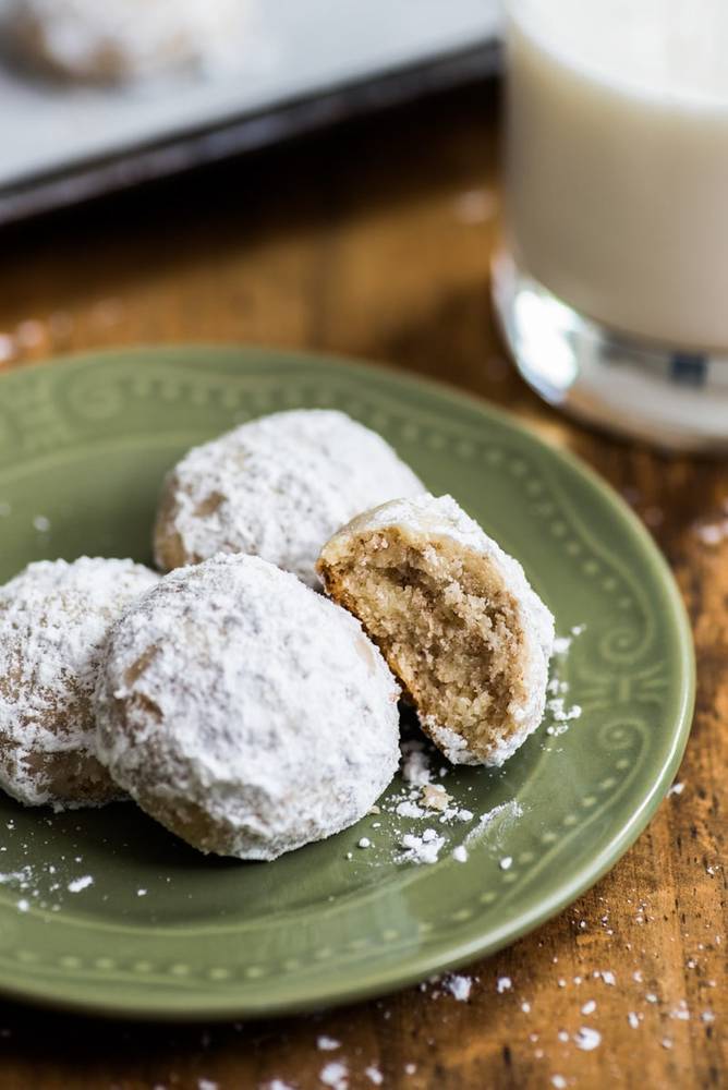 Mexican Wedding Cookies (Polvorones)