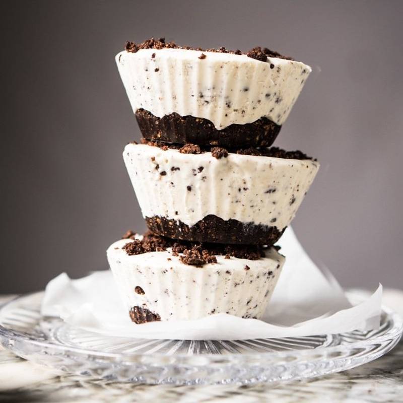 Gluten Free, Paleo & Keto Cookies 'N Cream Fat Bombs