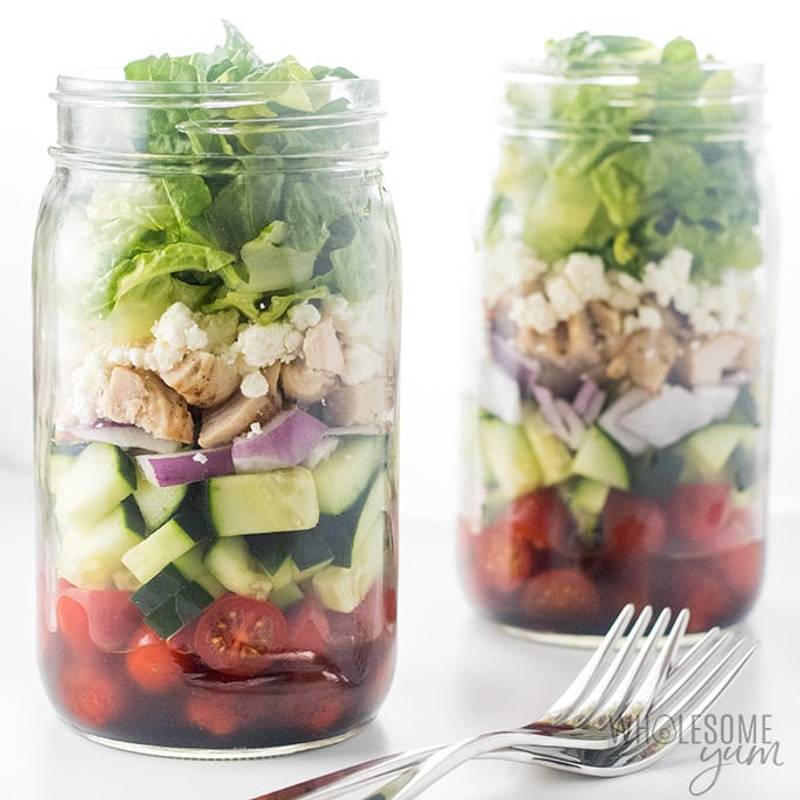 Healthy Low Carb Meal Prep: Greek Mason Jar Salad Recipe with Chicken
