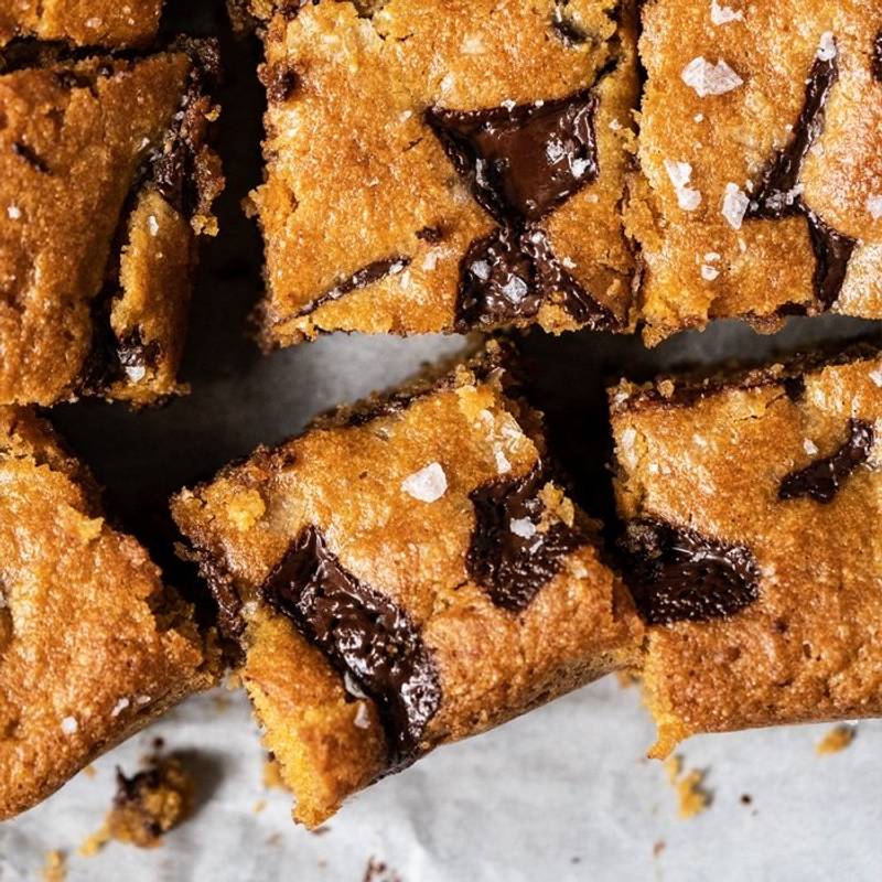 (One Bowl!) Gluten Free & Keto Peanut Butter Blondies