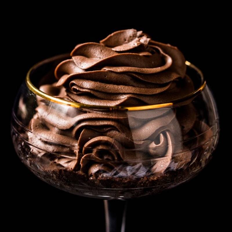 No-Bake Keto Chocolate Cheesecake