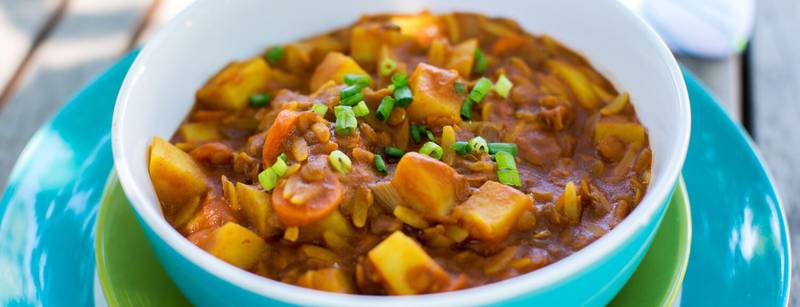Curried Tomato Lentil Soup (Shorba Addis)