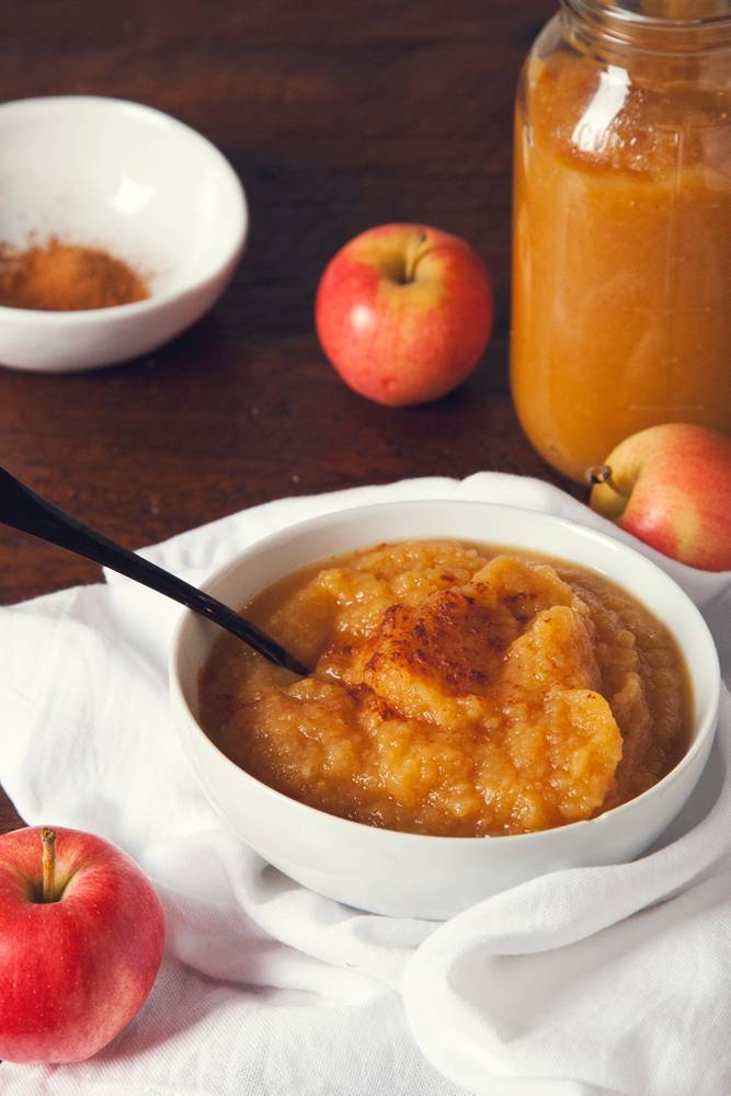 15-Minute Healthy Applesauce (No Added Sugar)