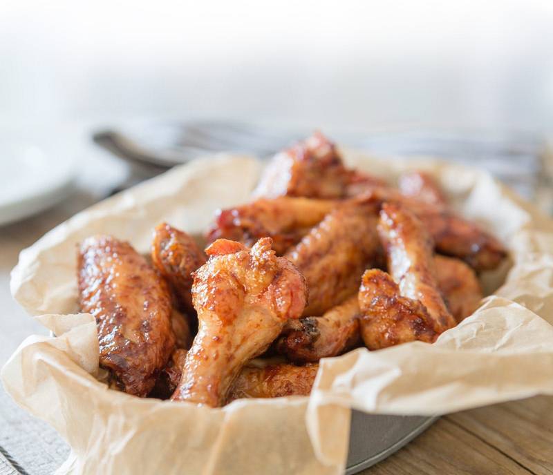 Sweet and sticky chicken wings