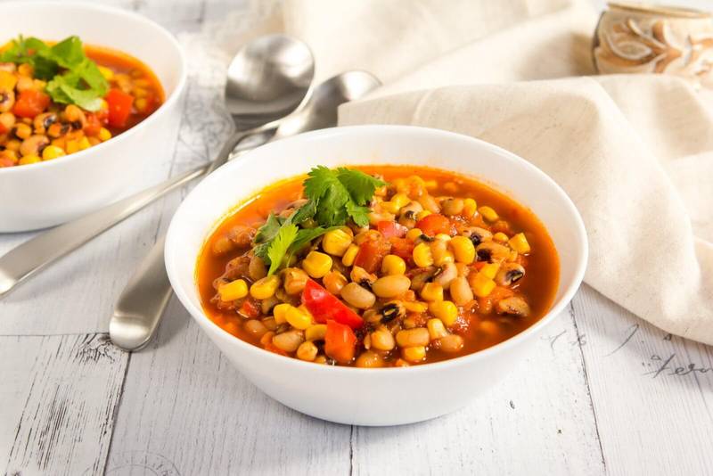 Smoky, Saucy Black-Eyed Peas