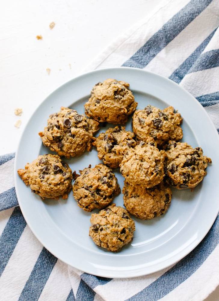 Maple Peanut Butter Chocolate Chip Oatmeal Cookies!