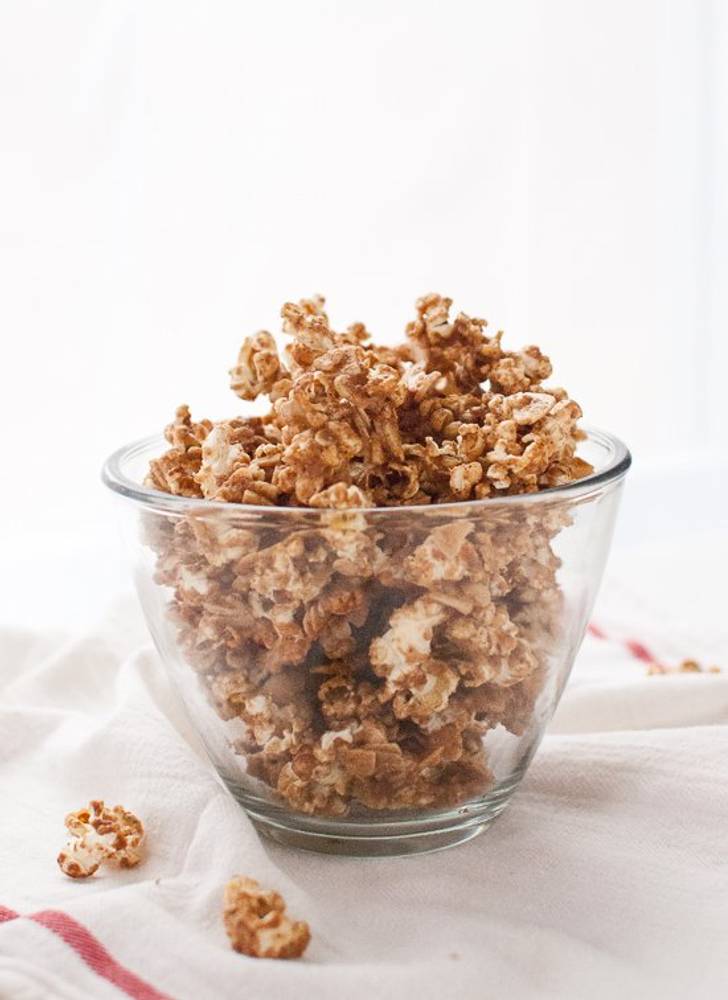 Cinnamon Maple Caramel Popcorn