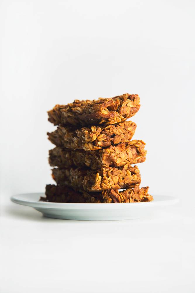Vegan Apple Pie Granola Bars