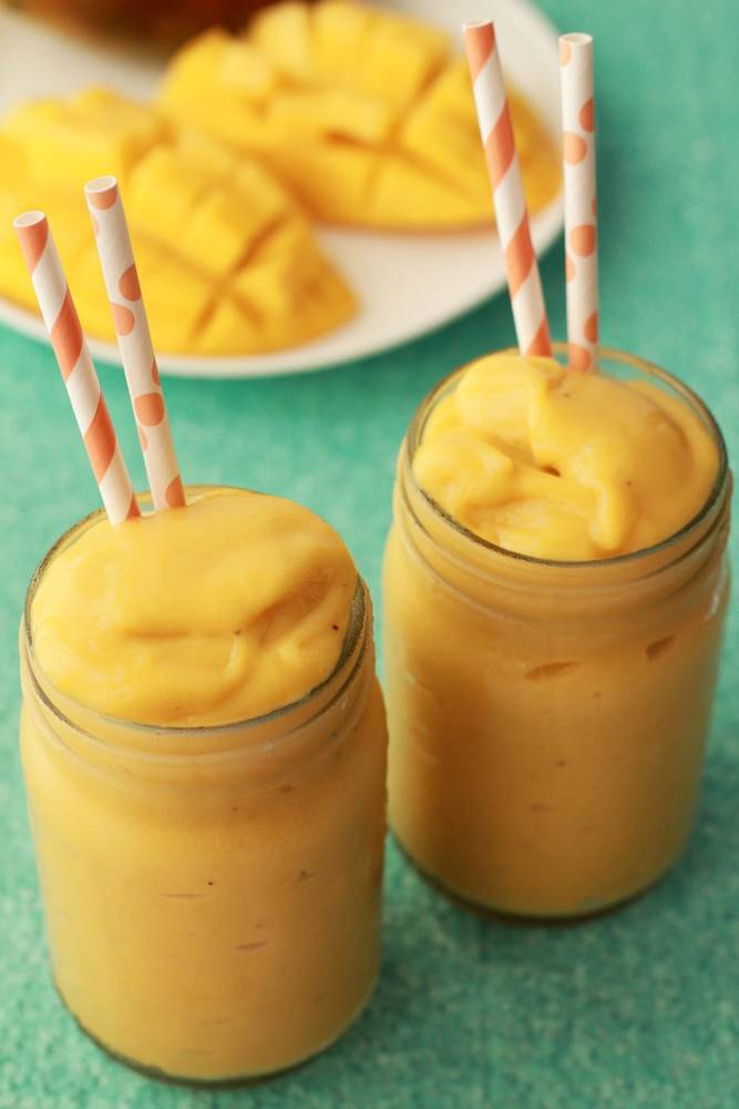 Mango Smoothie - 2 Ingredients and 5 minutes!