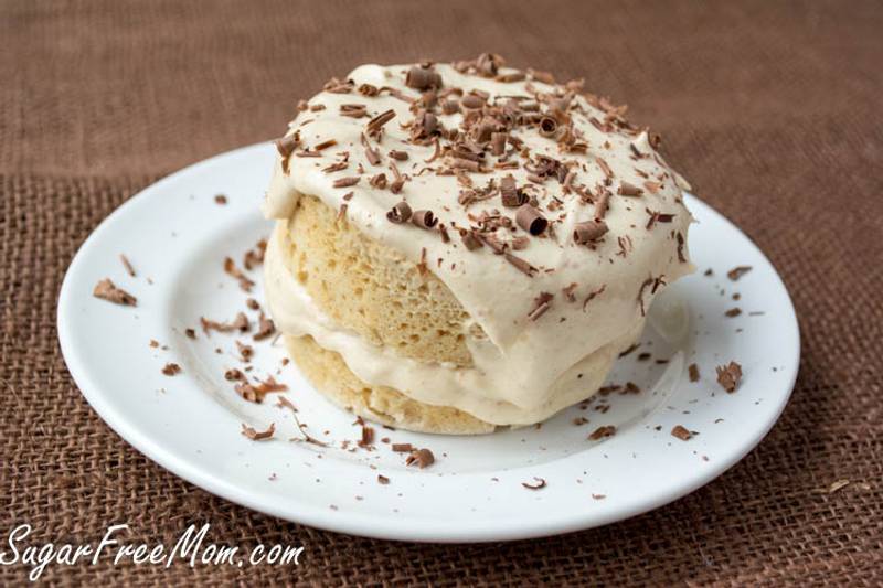1-Minute Sugar-Free Peanut Butter Mug Cake