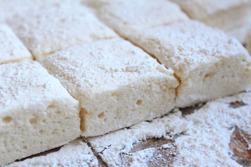 How to Make Homemade Marshmallows (without Corn Syrup)