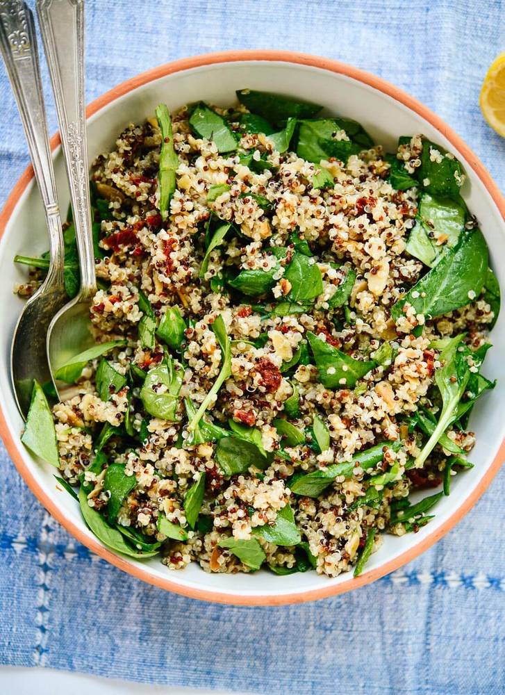 Sun-Dried Tomato, Spinach and Quinoa Salad