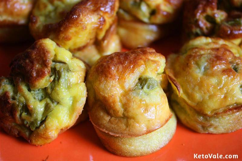 Eggs and Asparagus Breakfast Bites