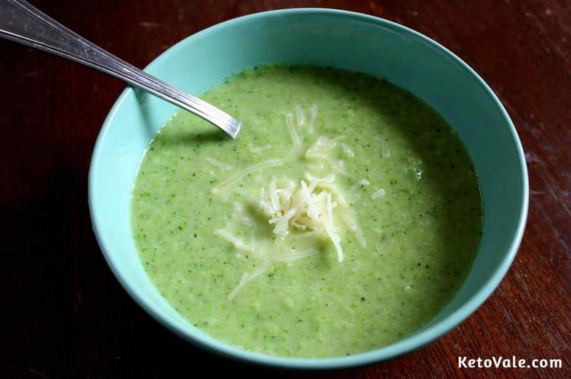 Broccoli and Cheese Cream Soup