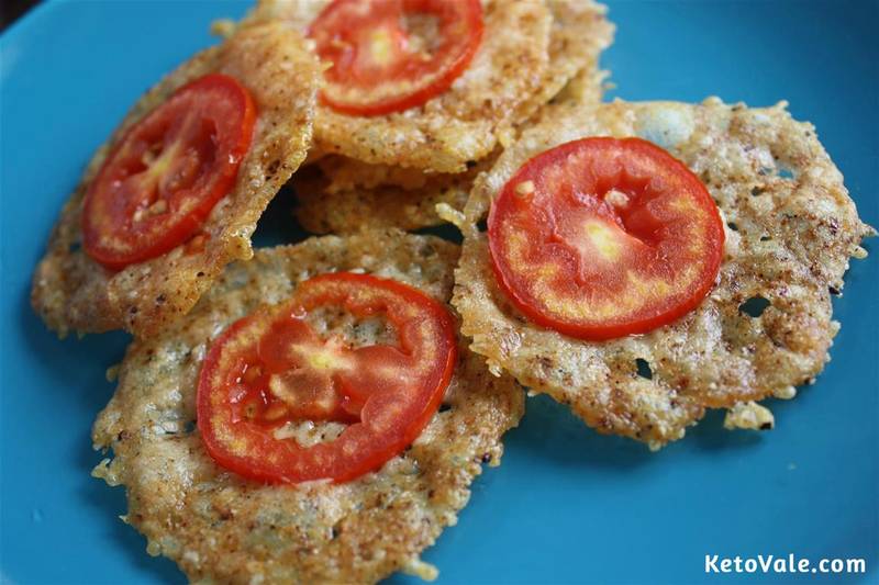 Keto Parmesan Crisps with Tomato Slices