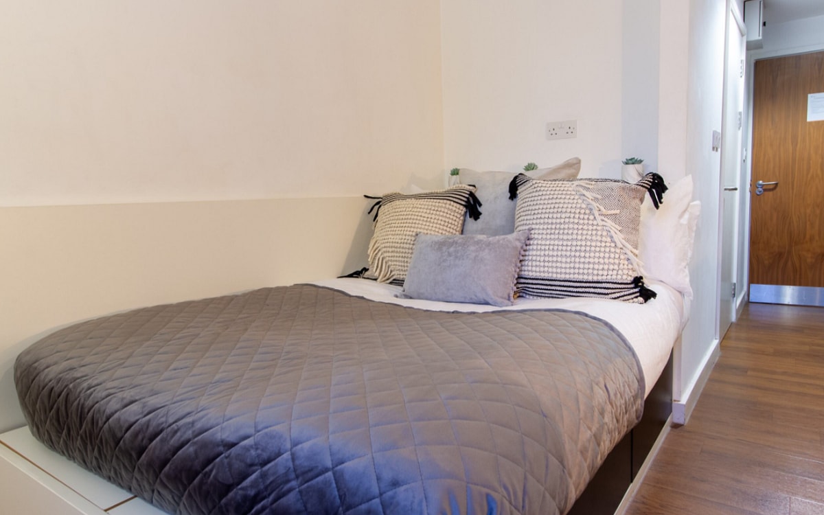 Student Castle Bowman House — student accommodation photo