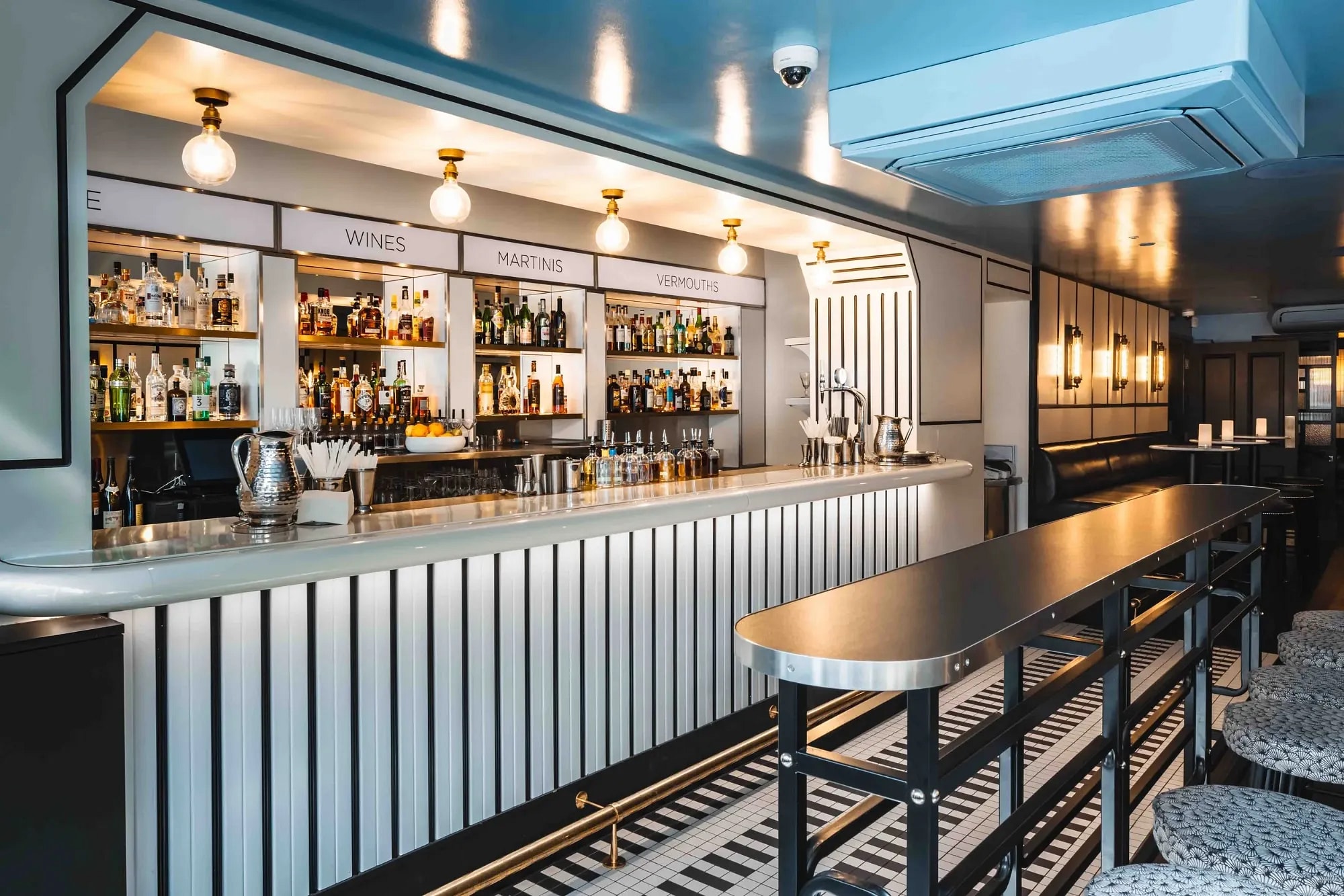 Swift — student bar photo
