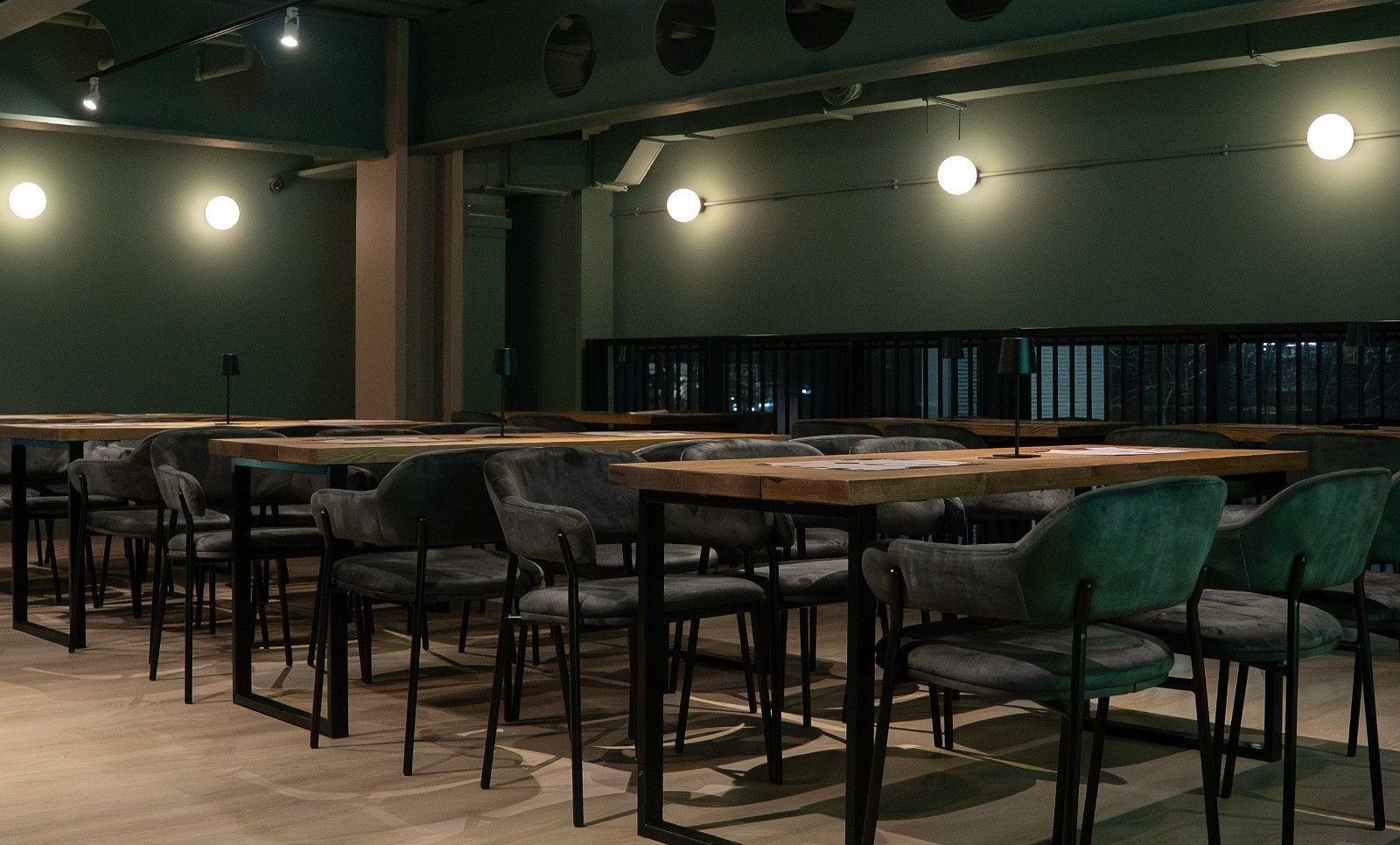 Elle's Coventry — student bar photo