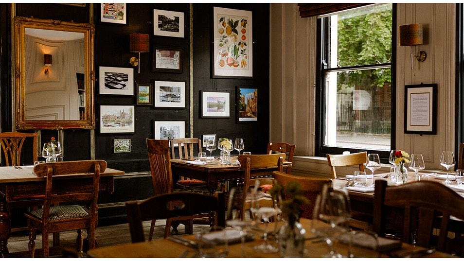 Burleigh Arms — student bar photo