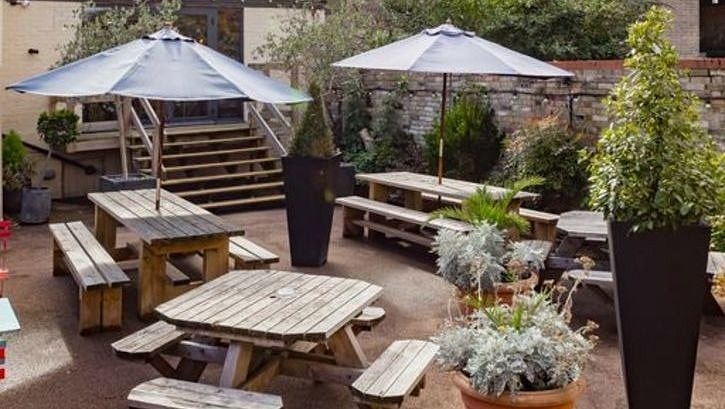 Burleigh Arms — student bar photo