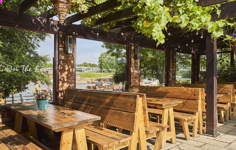 Mill on the Exe — student bar photo