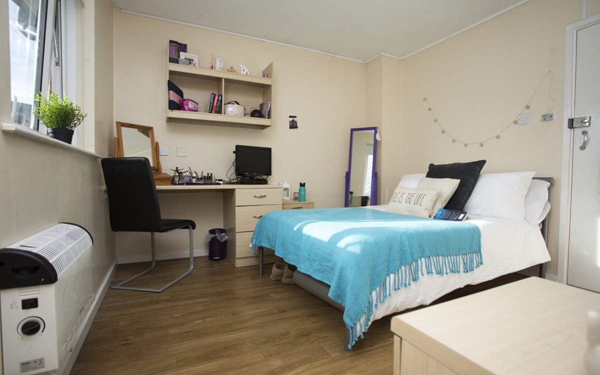 Student Castle Manchester Court — student accommodation photo