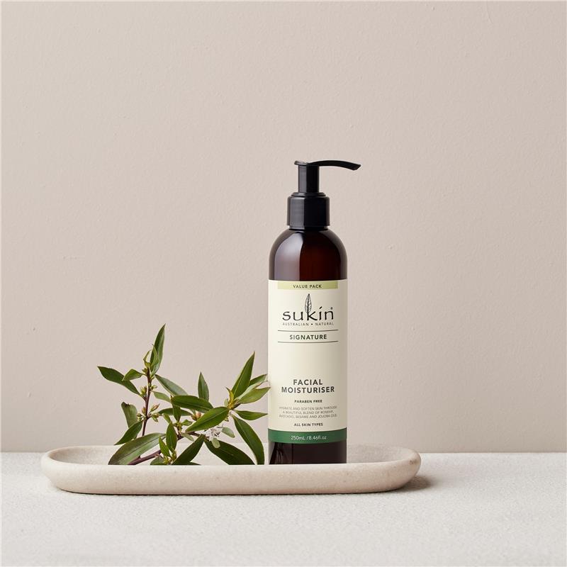 Sukin Signature Facial Moisturiser 250ml Hydrates and Softens Skin
