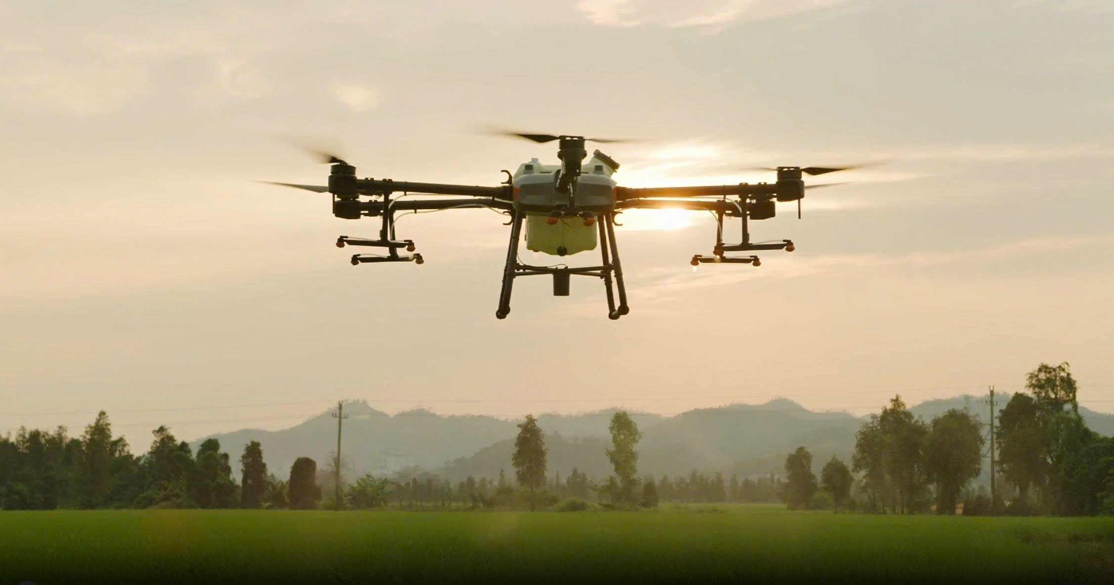 DRONE NÔNG NGHIỆP DJI AGRAS T30