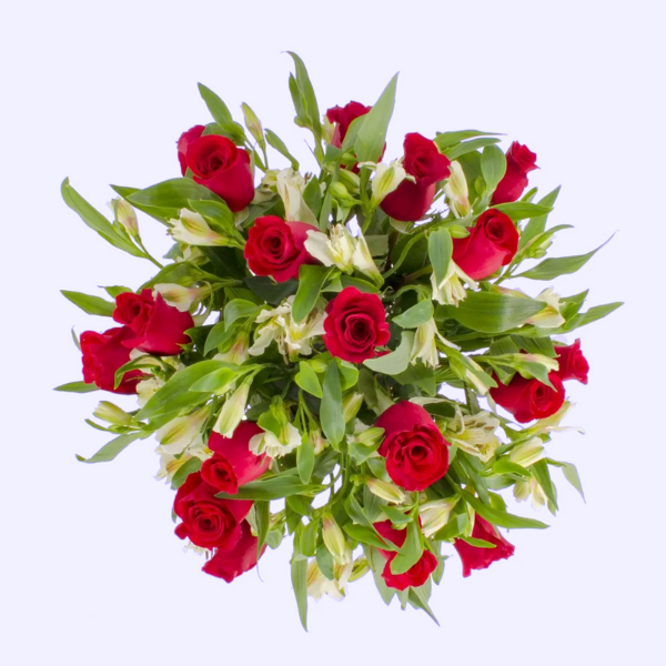 Pasión Roja: Ramo de Rosas y Alstroemerias