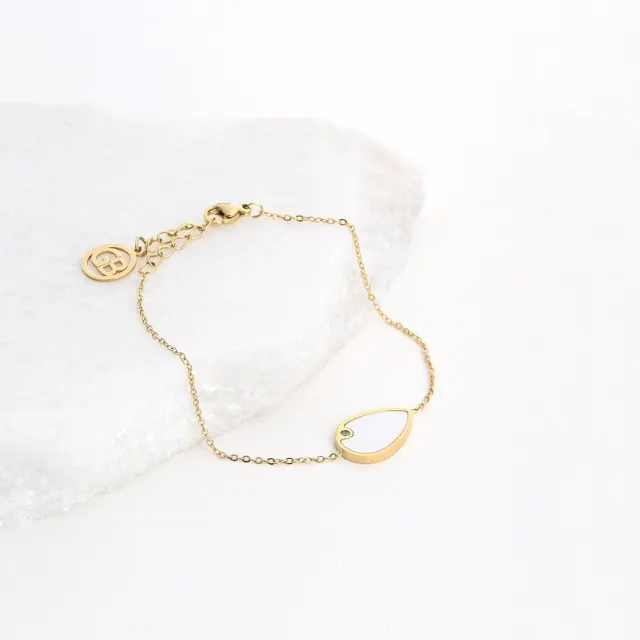 Pulseira Gota Madrepérola vista alternativa
