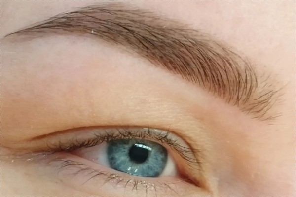 KULMIEN VÄRJÄYS JA MUOTOILU