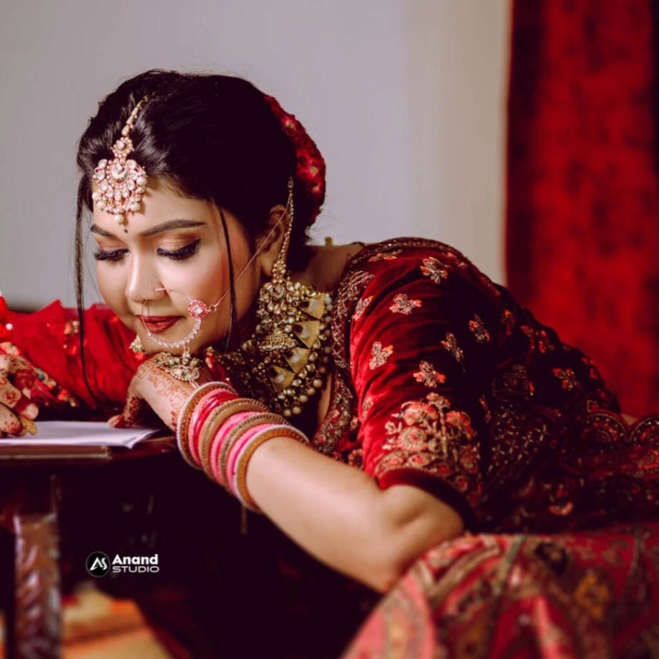 Portfolio image 3 for Anand Studio, a photographer in Ratlam specializing in traditional, fine art, vintage, candid, artistic, drone, photojournalistic, black and white, lifestyle.