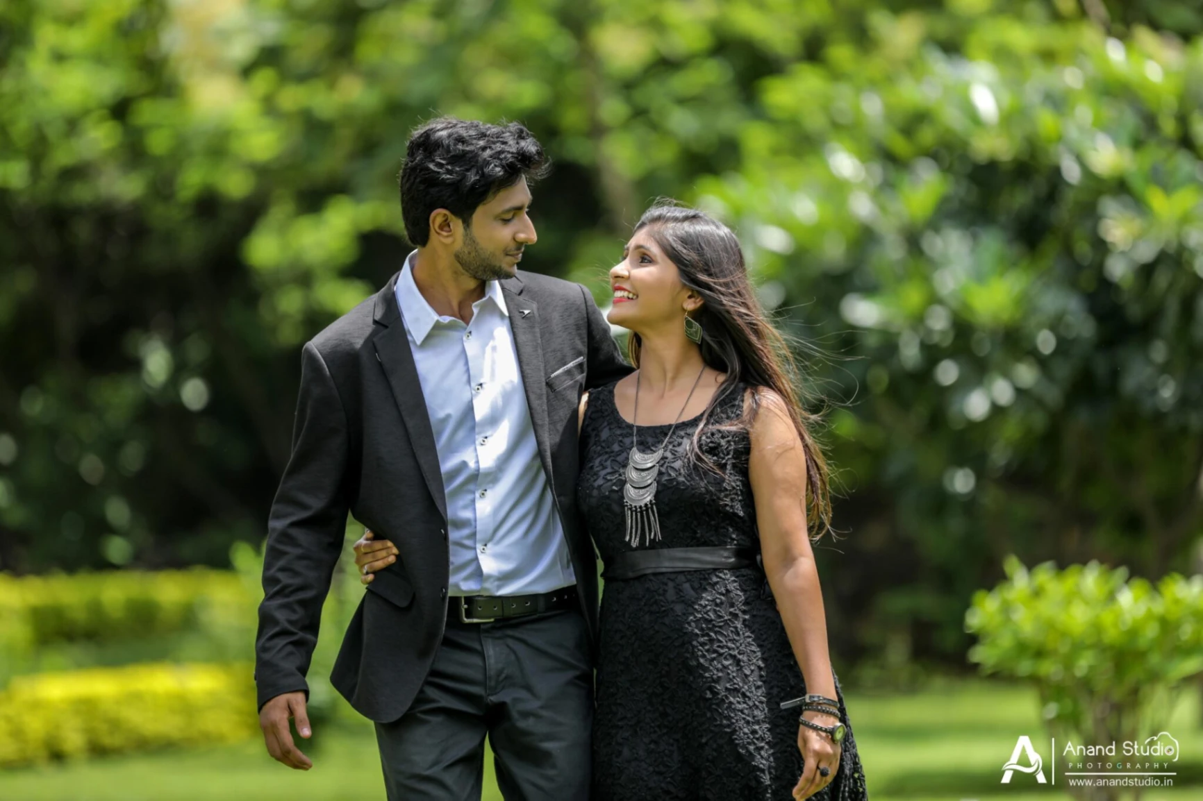 Portfolio image 5 for Anand Studio, a photographer in Ratlam specializing in traditional, fine art, vintage, candid, artistic, drone, photojournalistic, black and white, lifestyle.