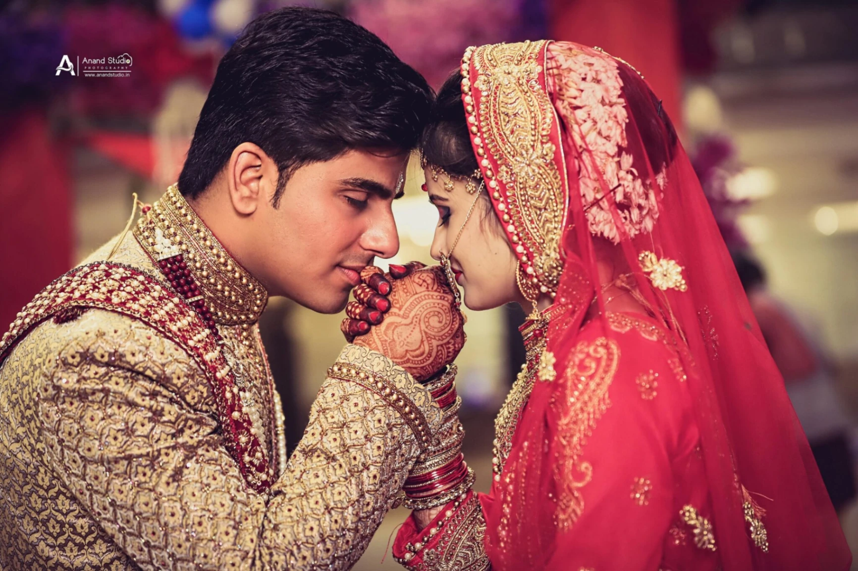 Indian wedding photography by Anand Studio in Ratlam