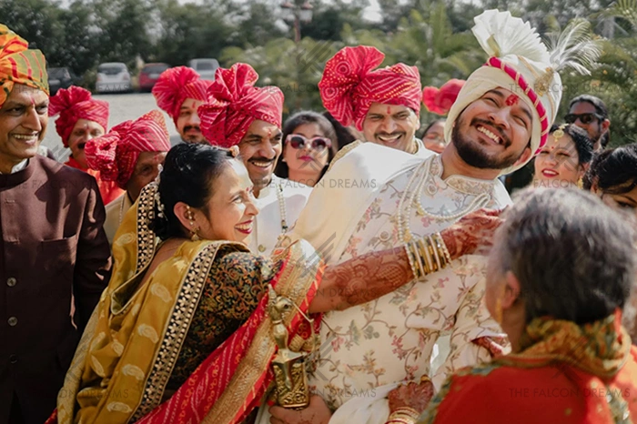 Portfolio image 9 for The Falcon Dreams, a photographer in Bhopal specializing in fine art, traditional, vintage, candid, artistic, drone, photojournalistic, lifestyle, black and white.