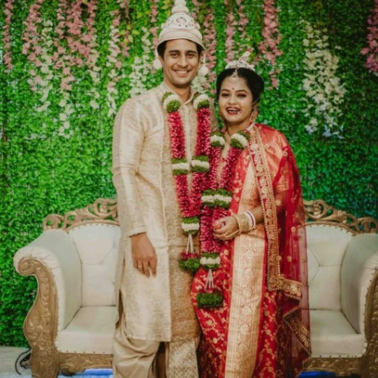 Portfolio image 10 for MH12Weddings, a photographer in Pune specializing in candid, artistic, drone, photojournalistic, black and white, lifestyle, traditional, fine art, vintage.