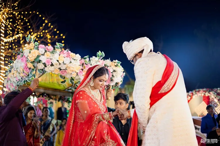 Portfolio image 6 for Gupta Foto, a photographer in Jamshedpur specializing in traditional, vintage, fine art, candid, artistic, drone, lifestyle, black and white, photojournalistic.