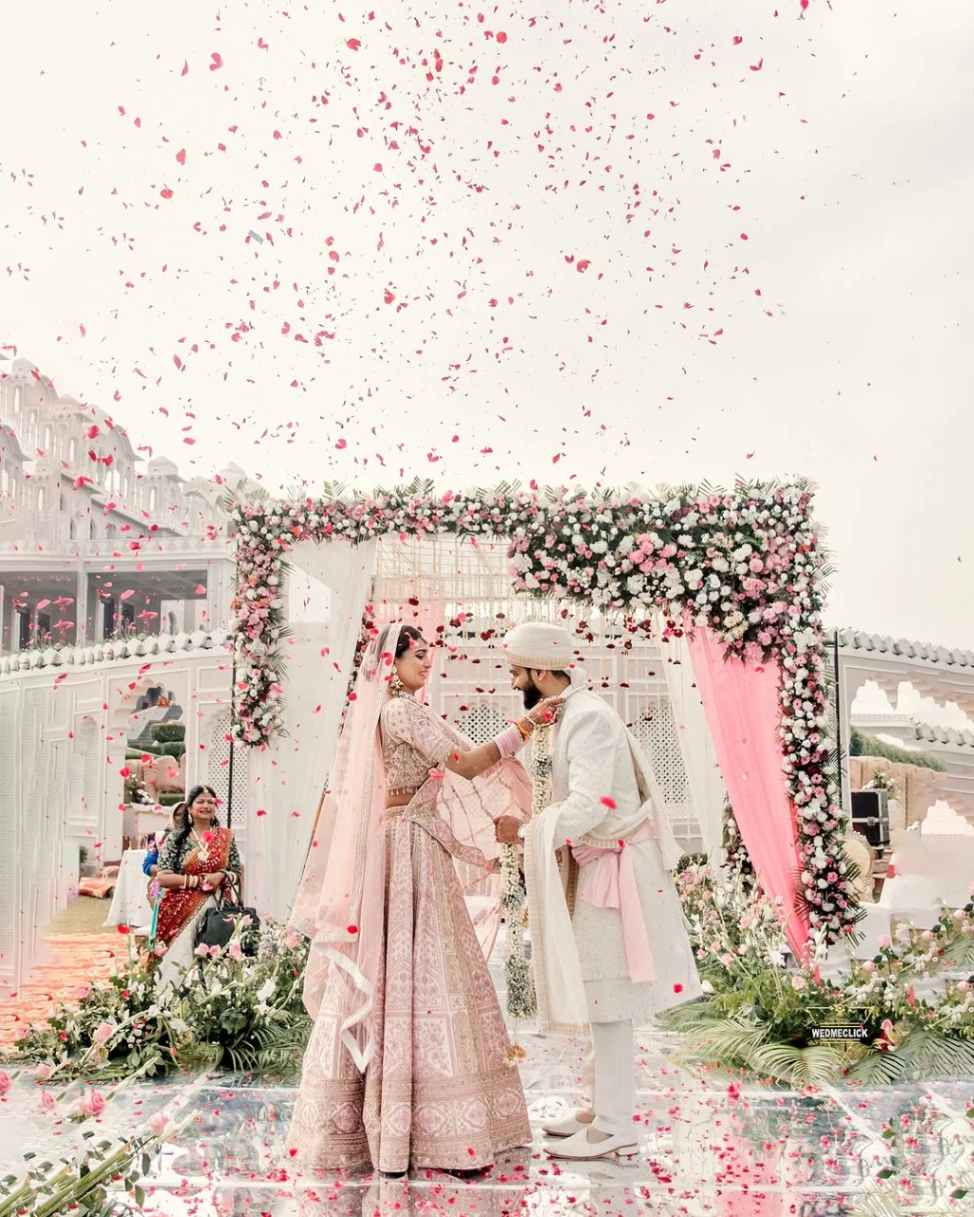 Indian wedding photography by Shadow Capture Studio in Gurugram, Building number 261, Medicity,Islampur colony, Sector 38