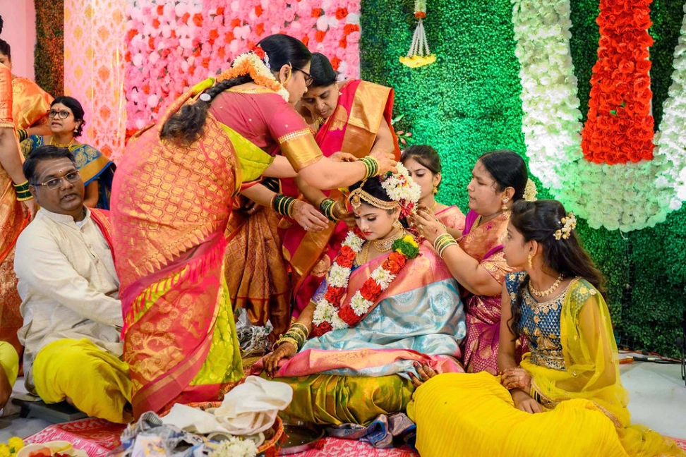 Portfolio image 3 for Rohit Puri Photography, a photographer in Solapur specializing in traditional, fine art, vintage, candid, artistic, drone, photojournalistic, black and white, lifestyle.