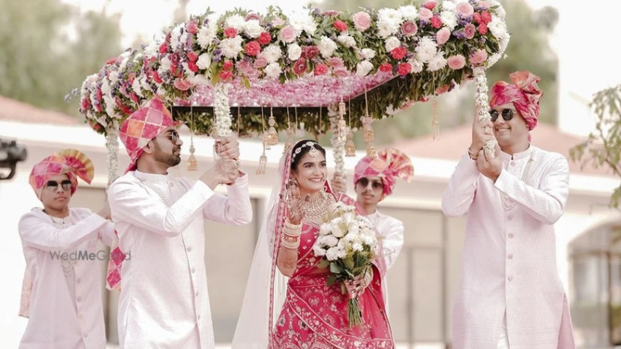 Portfolio image 2 for The Wedding Dart, a photographer in Nagpur specializing in traditional, fine art, vintage, candid, artistic, drone, photojournalistic, black and white, lifestyle.