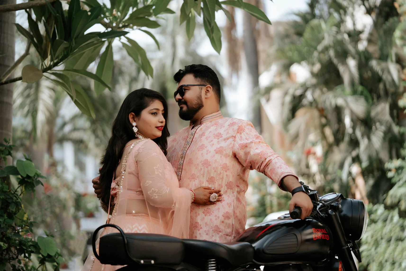 Indian wedding photography by Smit Manvar Photography in Vadodara