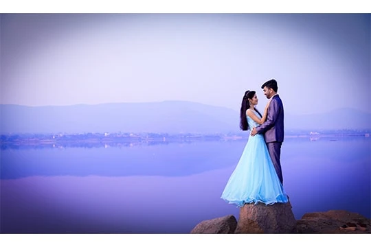 Indian wedding photography by MakeMe Production in Nashik