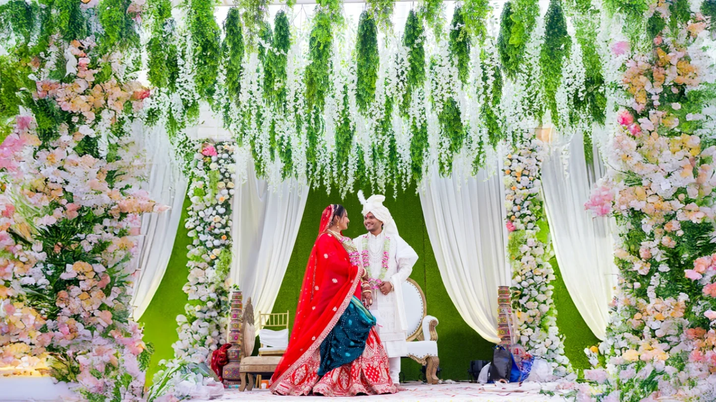 Portfolio image 3 for Aelisa Photos, a photographer in Surat specializing in traditional, fine art, vintage, artistic, drone, candid, photojournalistic, black and white, lifestyle.