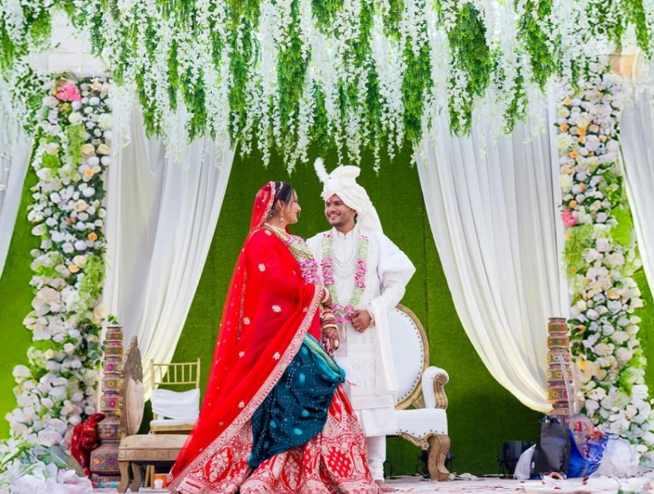 Indian wedding photography by Aelisa Photos in Surat