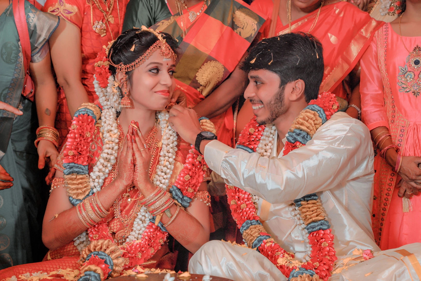 Indian wedding photography by Stories by Arun Sundar in Thoothukudi, 111/57f Akil Complex 1st Floor, Sundaravel Puram, State Bank Colony Main Road, Near Ezhil Mahal