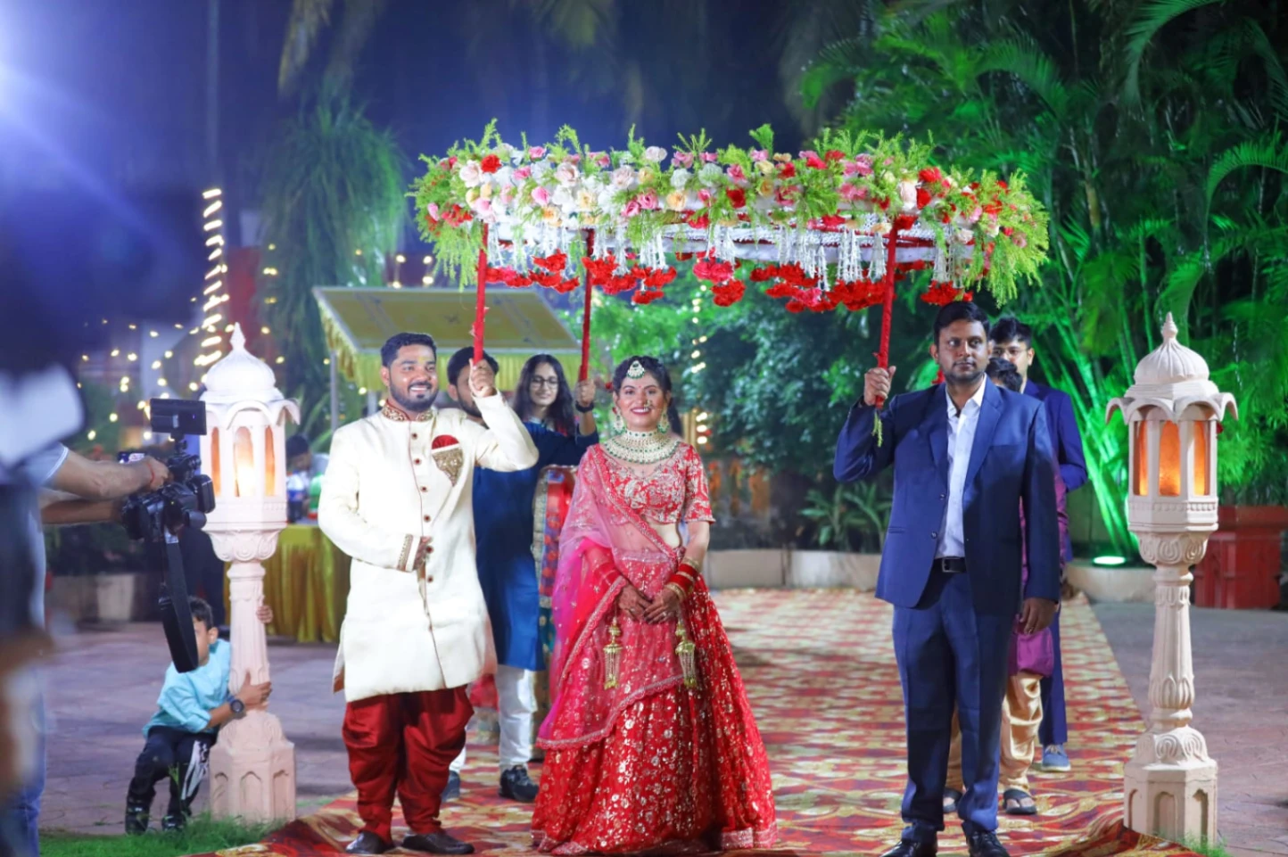 Portfolio image 6 for Komal Productions, a photographer in Vapi specializing in candid, artistic, drone, vintage, traditional, fine art, photojournalistic, black and white, lifestyle.