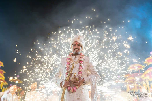 Indian wedding photography by The cam shutter in Vapi