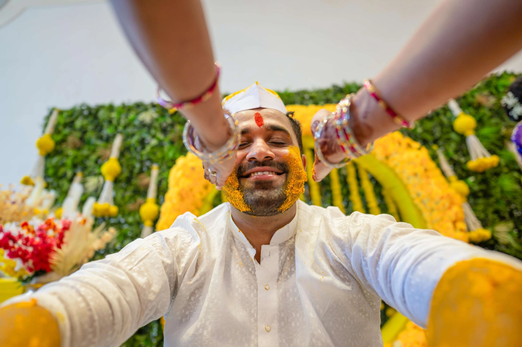 Indian wedding photography by Aniket Kanade Photography in Pune