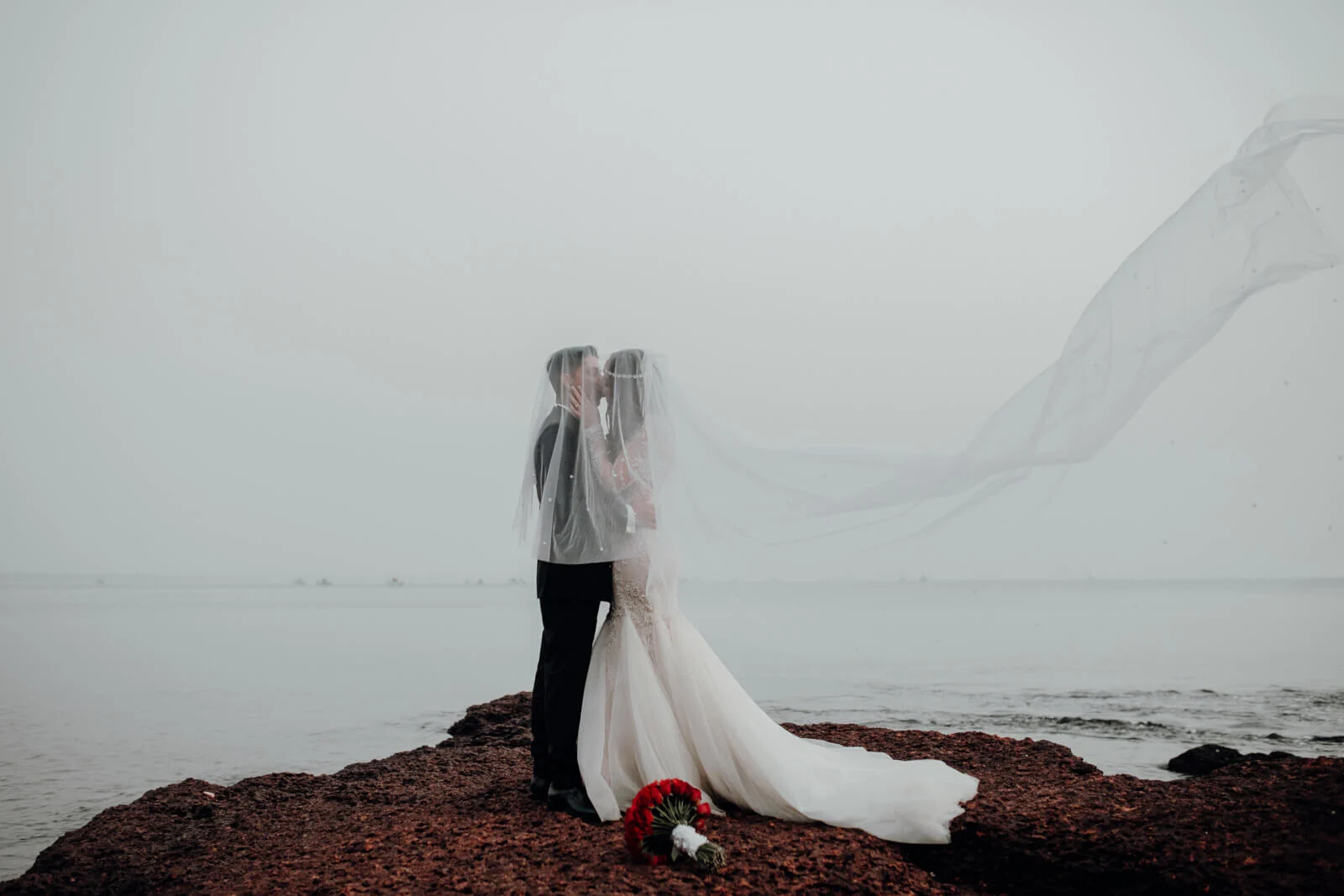 Indian wedding photography by Mountain Top Motion Pictures in Margao