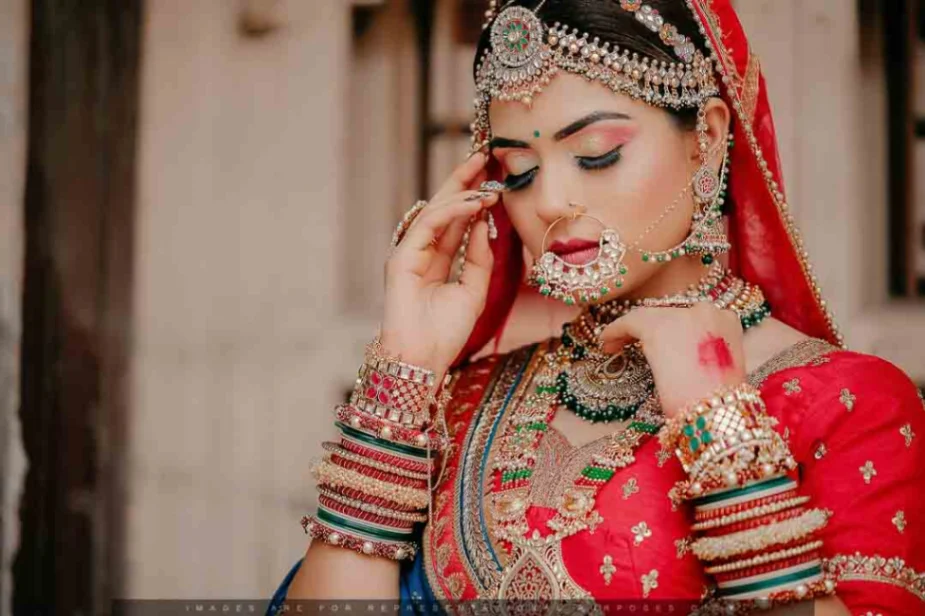 Indian wedding photography by Howrah Photographer in Howrah, 60/1, Natabar Paul Rd,  Kadamtala, Ichapur